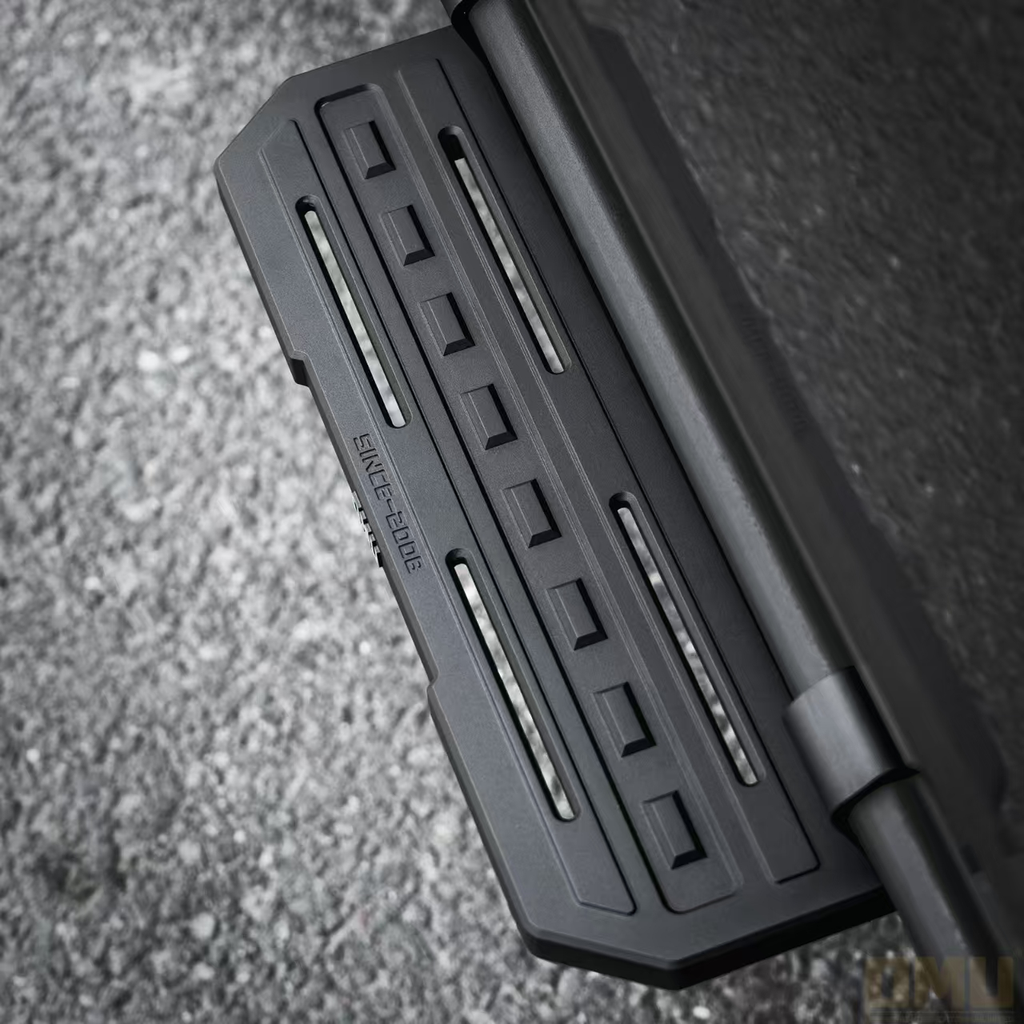 Running Board Side Step For 2021+ Ford Bronco 4 Doors with OEM Rock Rails